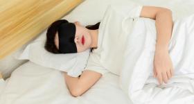 睡觉老打鼾怎么办？这些方法简单又实用