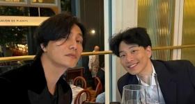 陈坤儿子大学毕业 父子俩合照庆祝