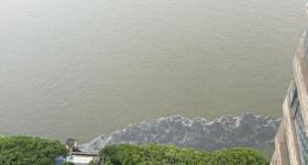 黑色污水直排湘江？当地环保部门回应