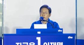 李在明出身贫寒:贪赌的爸 拮据的家 打工自考大学