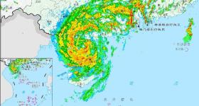 “蝴蝶”在广东雷州市西部沿海再次登陆 减弱为强热带风暴级