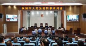 侵吞学生伙食费近350万，一中学总务处主任和采购员被判刑