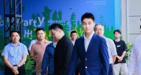 何猷君收购王思聪旗下企业