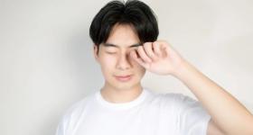 起床后“眼屎”增多？当心是这些眼病