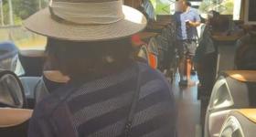 中国旅行团在意大利遭撬车洗劫，亲历游客：他们连剃须刀也偷
