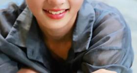河南“神颜”素人女孩被拍后走红，于正现身当事人妈妈评论区