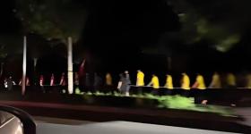 淄博一景区回应“凌晨数十人蒙眼行走”：一公司晚上搞健步走