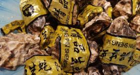 真的想问：生蚝肚子里黑色的东西，到底能不能吃啊？！