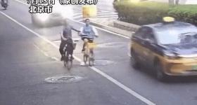 全网点赞河南外卖小哥！被人暖过心，也想暖回去！