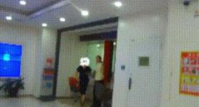 女子要取走390万现金，柜员报警