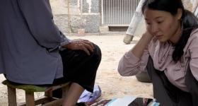 带村里46名老人旅游，李福贵回应：他们的世界不再只有大山