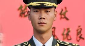 九三阅兵当天，这个河南小伙，将升起五星红旗！