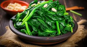 菠菜不能和豆腐一起吃？关于菠菜的这几个谣言不要再信了