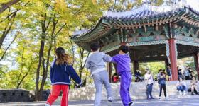 定了！明年起韩国推行“小学生家长10点上班制”